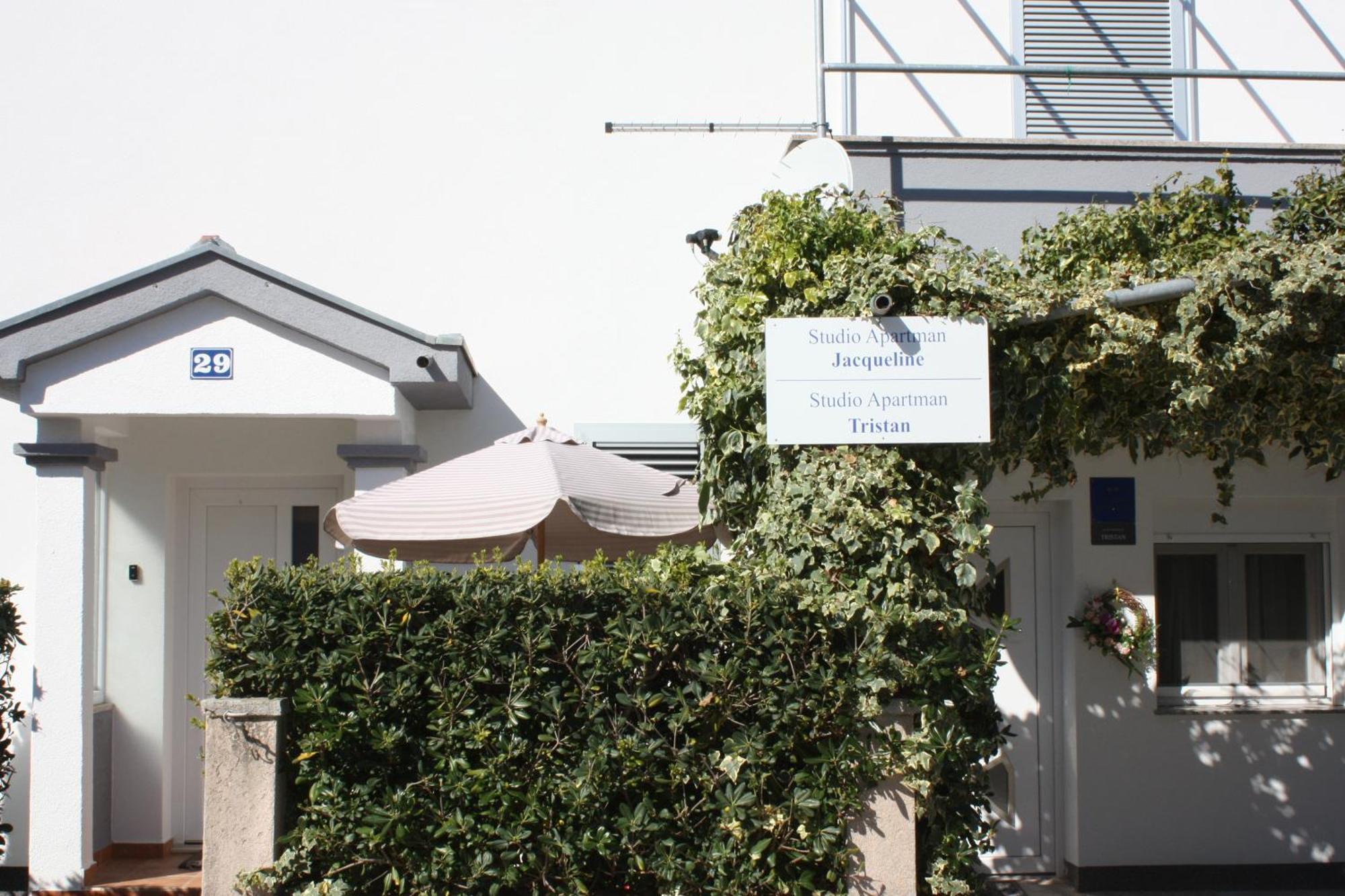 Studio Apartman Tristan Zadar Exterior foto