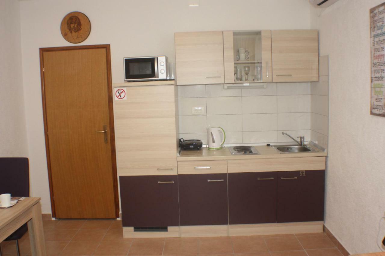 Studio Apartman Tristan Zadar Exterior foto